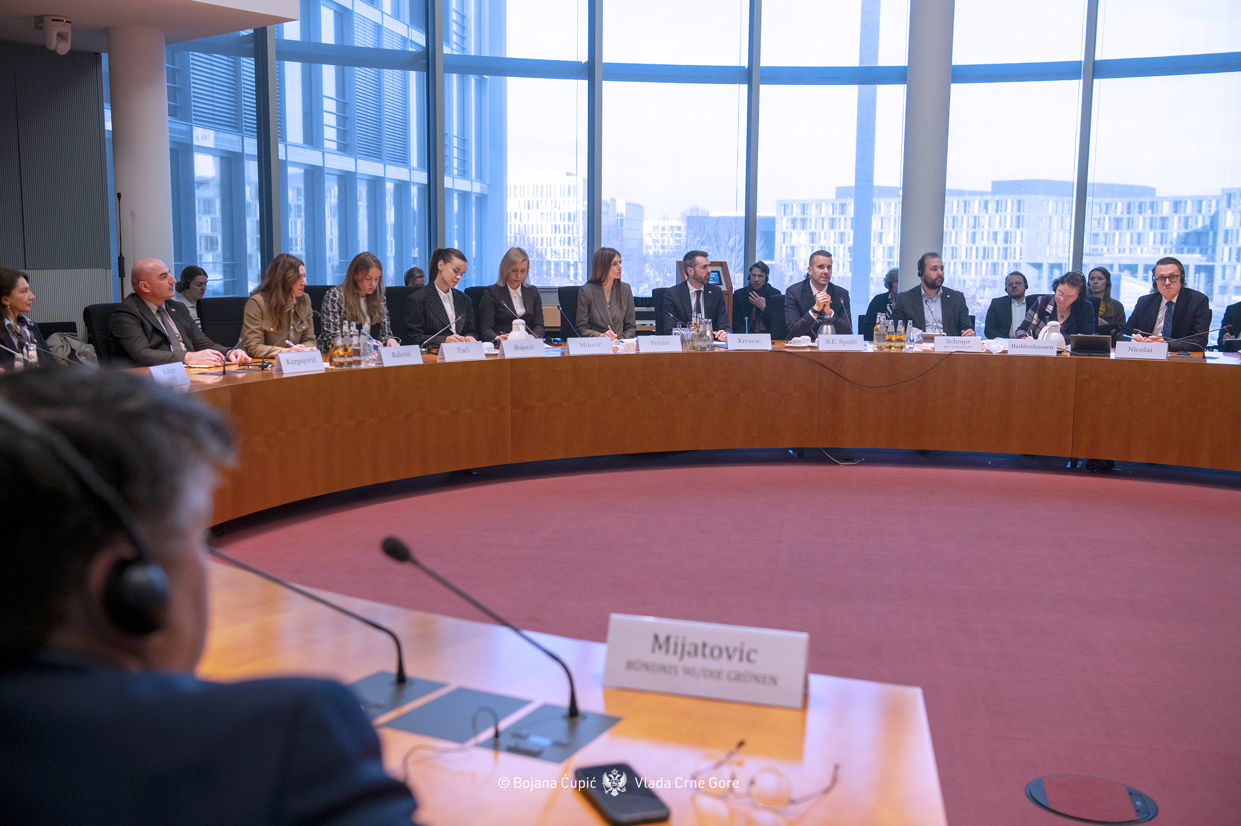 First carousel image 32